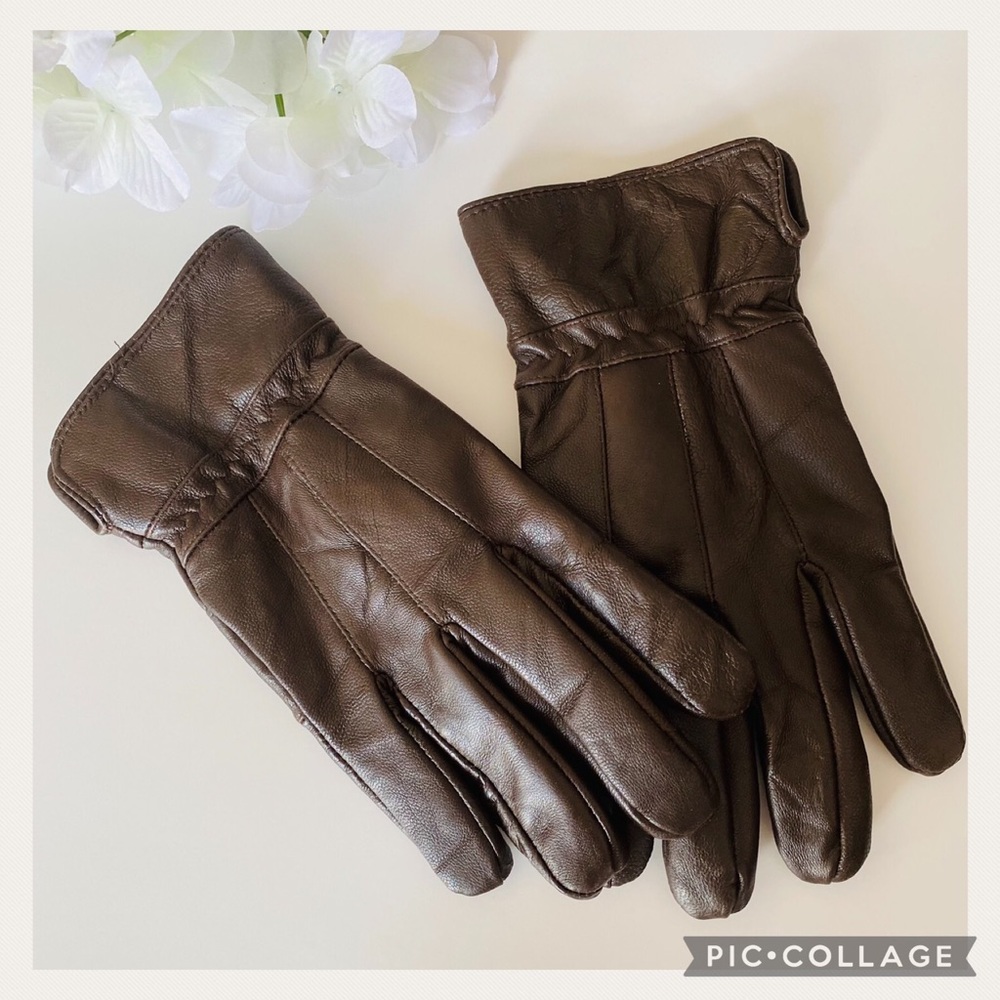 Woman’s Worn 1X Super Soft Brown Fleece Lined Leather Gloves